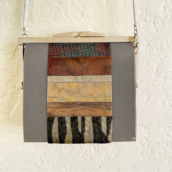 Bo’s Art Studio (The Opera Collection) Metallic Mesh Evening Bag - Picture 5 of 8